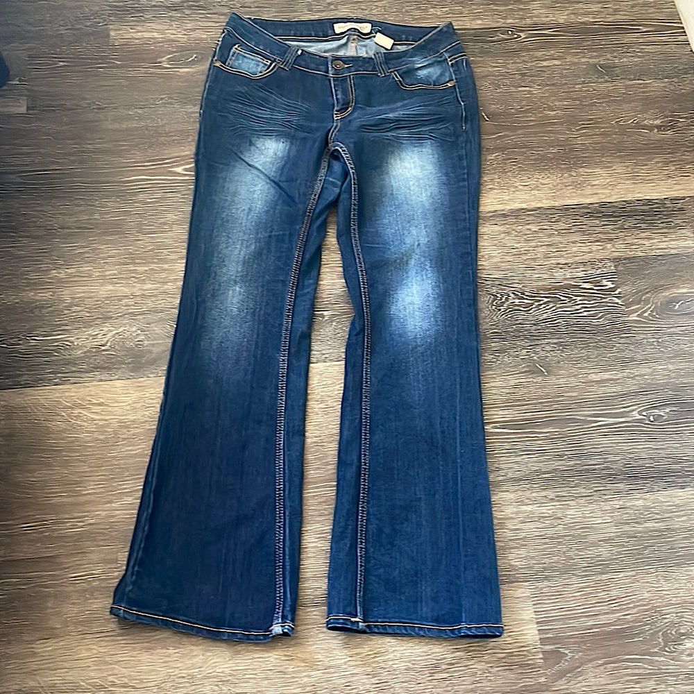 Low rise jeans